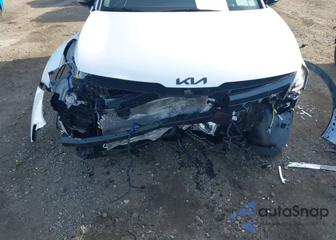 2025 Kia Sportage X-Line z USA, uszkodzony, nr VIN 5XYK6CDF5SG278140